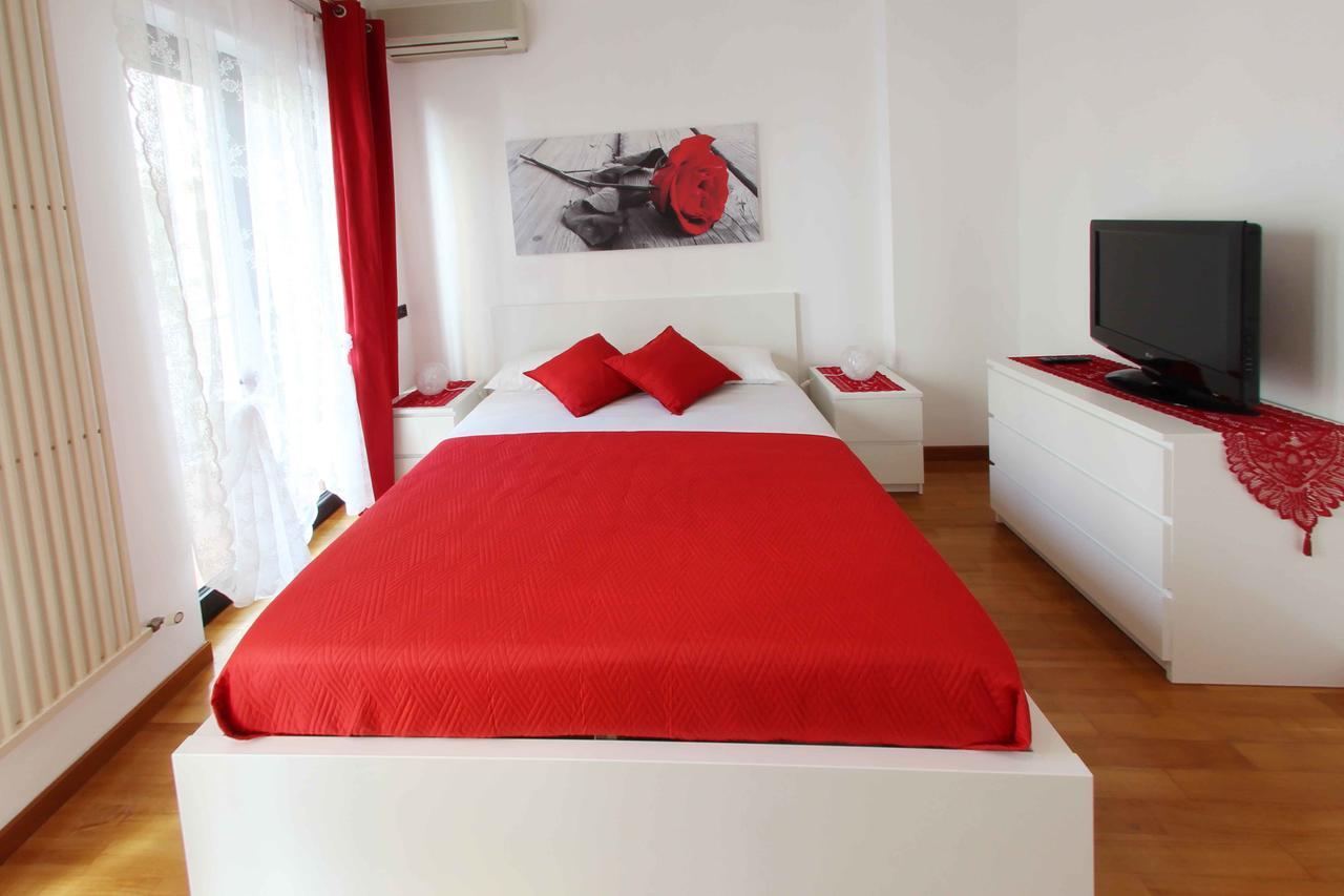Apartment De Rossi Μπάρι Εξωτερικό φωτογραφία